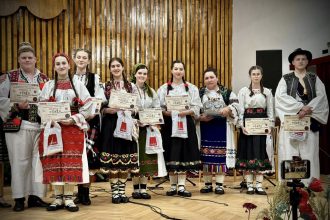 Doua zile de traditie la Festivalul Cat i Maramuresu 84 de participanti au urcat pe scena