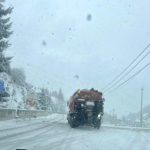 DN18 Pasul Prislop Ninge dar traficul circula normal