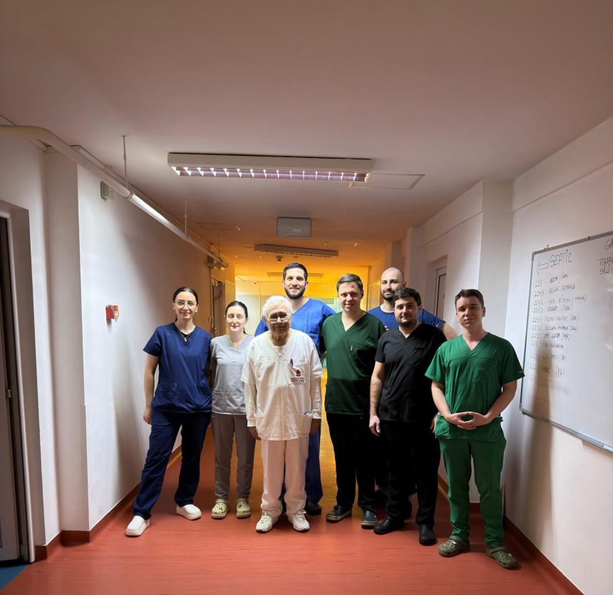 Dincolo de obligatie lectia de umanitate a unui medic din Baia Mare