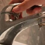 Furnizarea apei potabile oprita pentru lucrari de inlocuire a hidrantului
