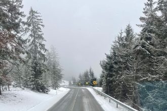Ninge in zonele montane din Maramures Interventie pe DN18 in Pasul Prislop