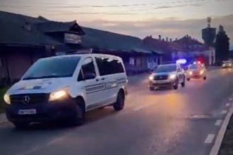 Perchezitii si reineri in Campulung la Tisa 71 de panouri si zeci de stalpi furati din infrastructura feroviara