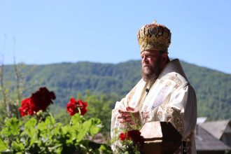 Unde va conduce liturghia Preasfintitul Parinte Timotei Satmarenul de Izvorul Tamaduirii