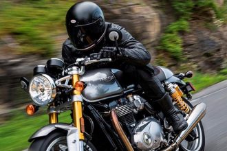 motociclist prins la tautii magheraush cu permis invalid si inmatriculare suspendata