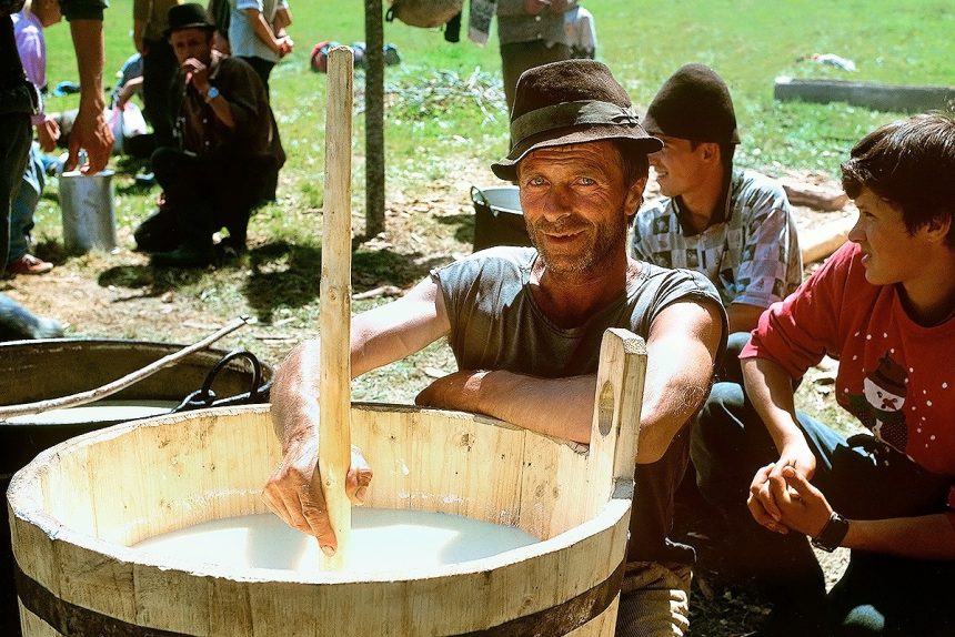 obiceiuri vii din maramures masura oilor sarbatoarea primaverii la sapanta