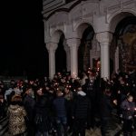 slujba de inviere si sfanta liturghie in noaptea de paste la manastirea sfanta ana rohia