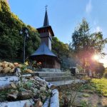 Adormirea Maicii Domnului sarbatorita prin rugaciune si pelerinaj la Manastirea de pe Dealul Crucii