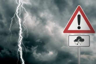 Atentionare meteorologica in Maramures COD GALBEN de ploi torentiale descari electrice si grindina