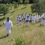 Claca de cosit pe Valea Izei editia a V a O zi dedicata traditiilor si spiritului comunitatii