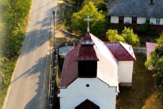 Credinciosi din Handalu Ilbei invitati la sarbatoarea hramului Bisericii romano catolice