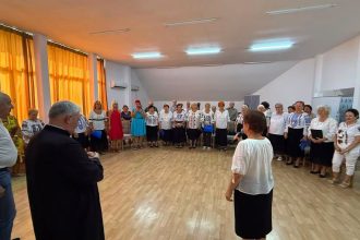 De Adormirea Maicii Domnului un moment emotionant pentru seniorii baimareni Pricesne si cuvinte intelepte la Centrul Caspev