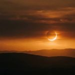 Eclipsa de Soare si ploaie de meteori Perseide in aceeasi noapte doua spectacole ceresti pe 12 august