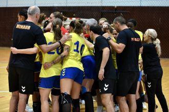 Handbal Liga Florilor CS Minaur Baia Mare va juca luni la Ramnicu Valcea