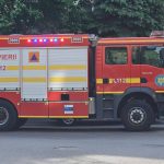 La un pas de dezastru Incendiu la o firma in apropierea unei statii de benzina