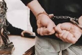 Si ar fi agresat parintii dupa ce ar fi consumat alcool Politistii au ems un ordin de protectie