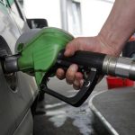 Soc pentru soferi Preturile la benzina si motorina au crescut considerabil in numai 24 de ore