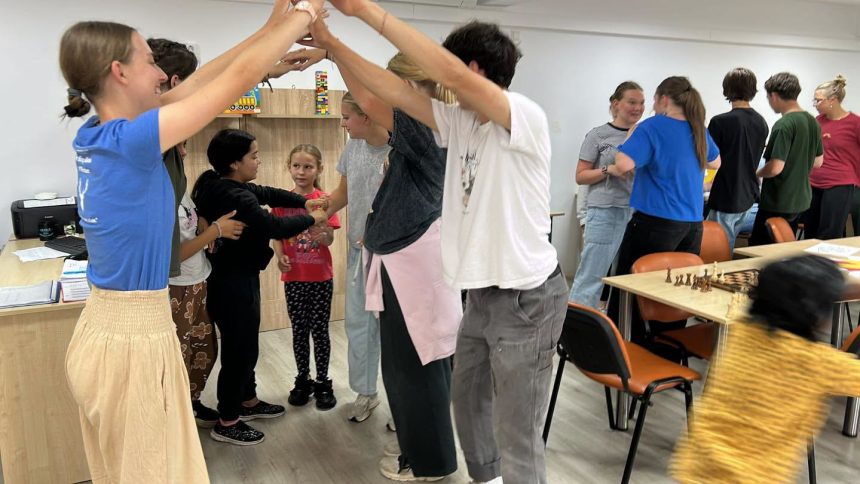 Vacanta plina de zambete si prieteni noi pentru copiii din Baia Mare