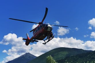 accident grav in sapanta o femeie de 78 de ani transportata cu elicopterul smurd dupa ce a fost accidentata de o masina