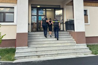 minor retinut pentru talharie ar fi sustras 5000 de lei dupa ce a intrat prin efractie intr o locuinta