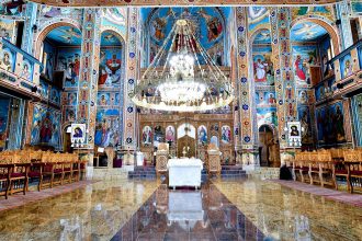 ps timotei satmareanul va oficia la parohia sfintii arhangheli mihail si gavril din baia mare cu ocazia schimbarii la fata