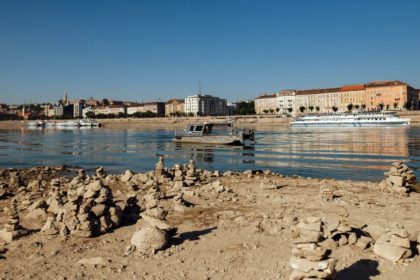 seceta scoate la iveala comori ascunse in dunare