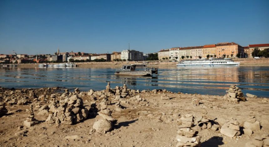 seceta scoate la iveala comori ascunse in dunare