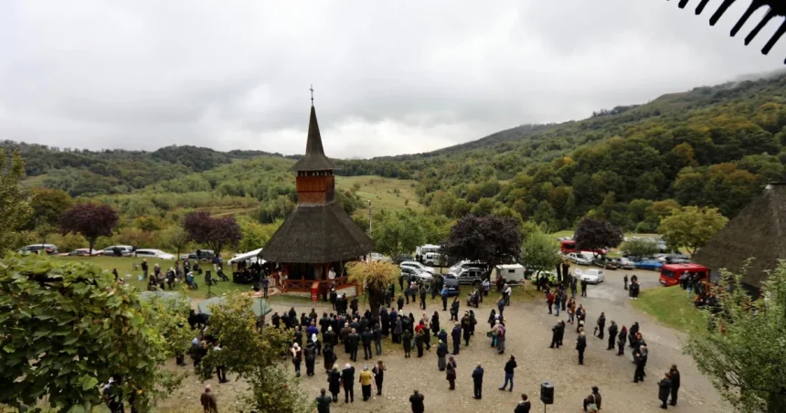 Hram de toamnă la Mănăstirea Rohița-Boiereni. Episcopul Iustin oficiază Sfânta Liturghie