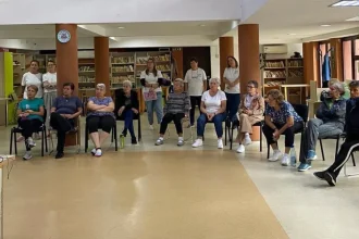 Seniorii din Baia Mare, informați despre prevenirea bolii Alzheimer